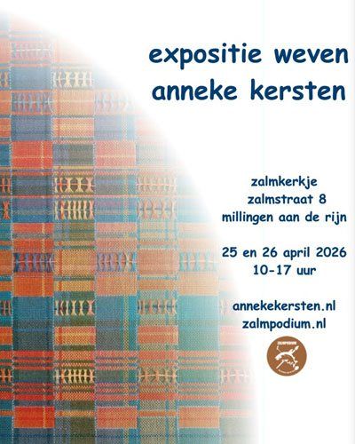 flyer van de expositie, linksonder een kleurig weefsel met blokken en lijnen in groen, blauw en roodtinten
