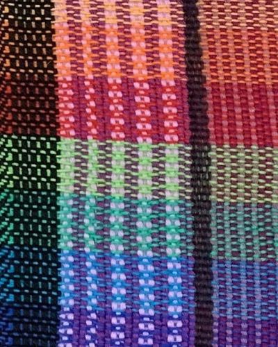 weefsel met schijnpatroon door ambachtshuis Brabant